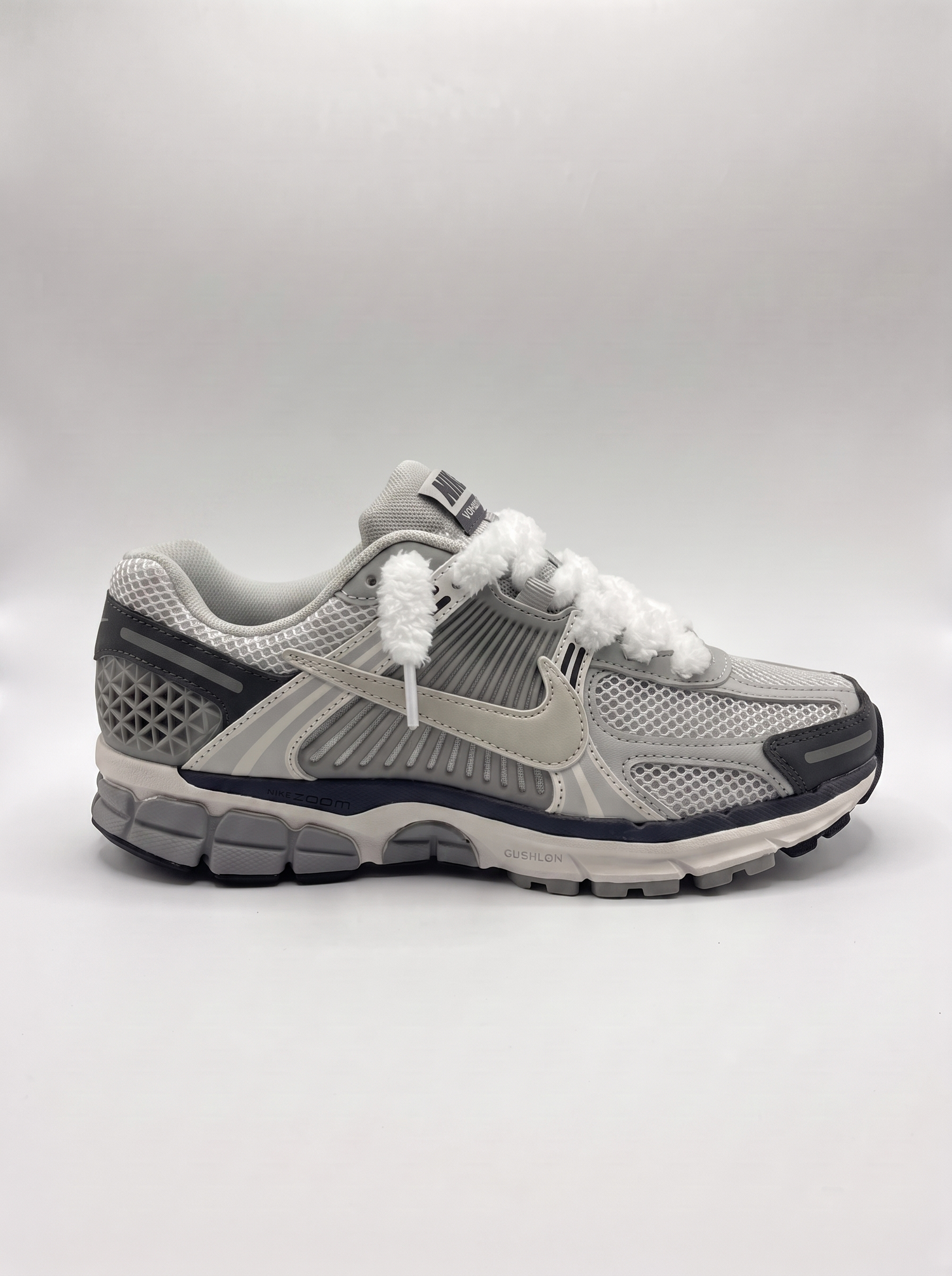 VOMERO 5 | PLATINUM GREY