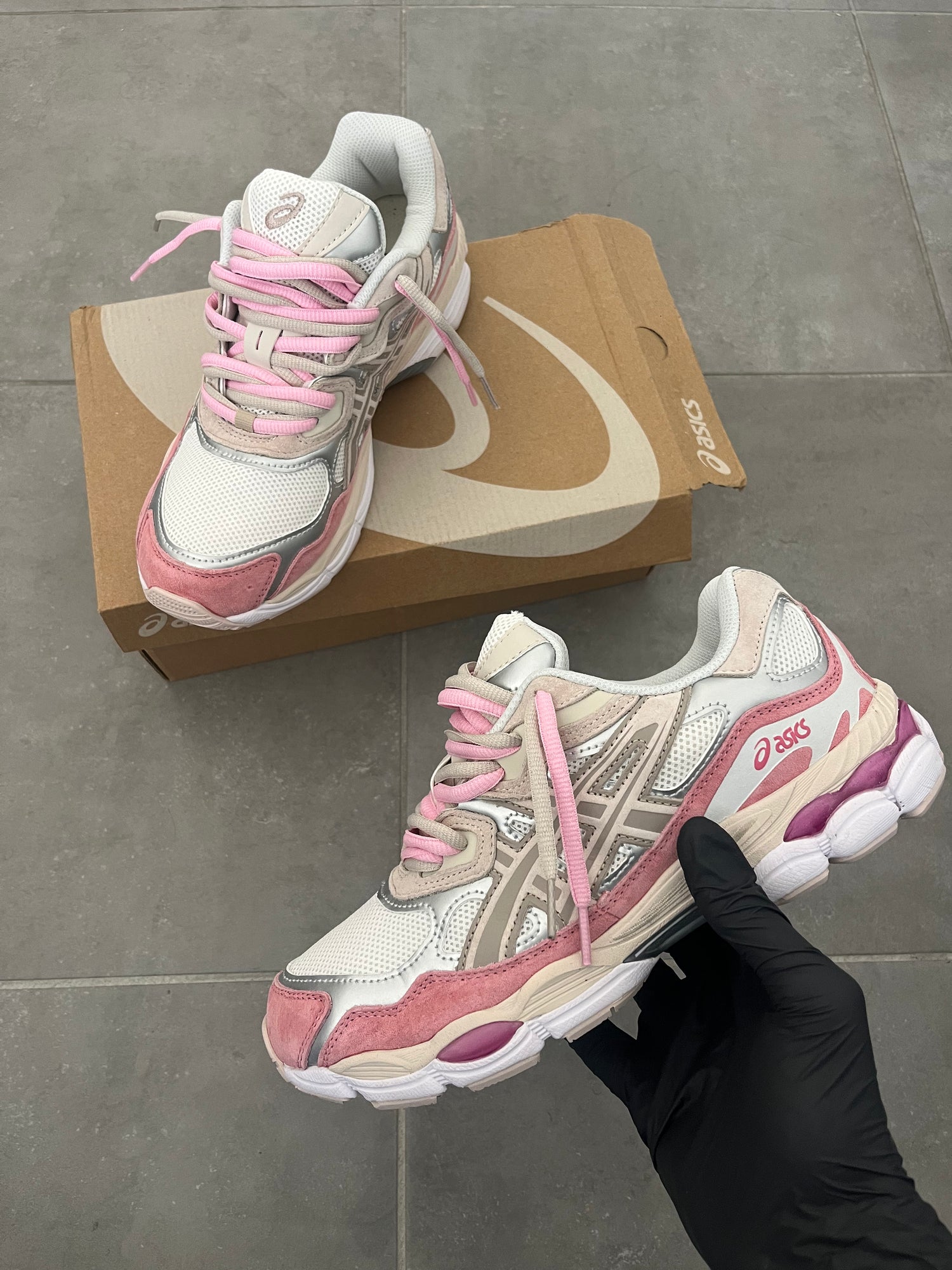 NYC ''PINK'' DOUBLE LACES