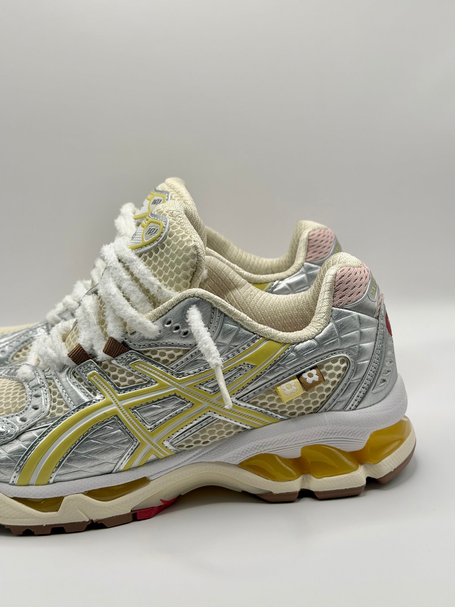 NIMBUS 10.1 X VANDY THE PINK | YELLOW