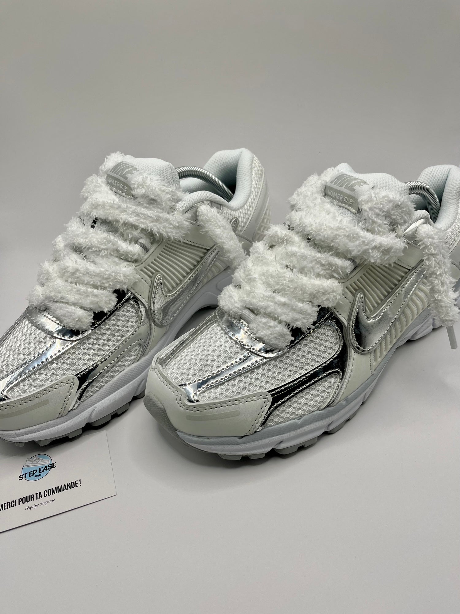 VOMERO 5 | METALLIC WHITE