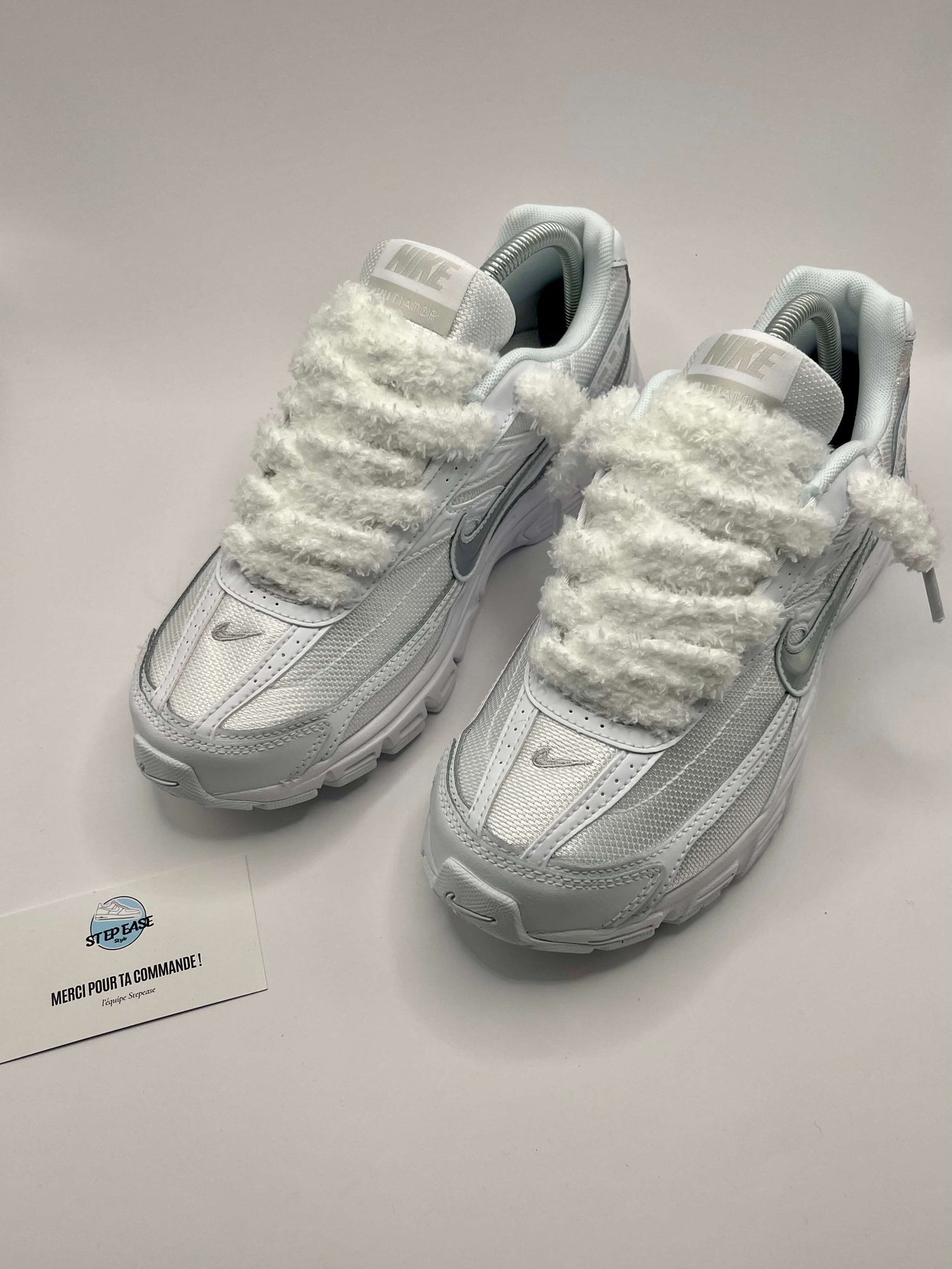 RUNNING INITIATOR | WHITE